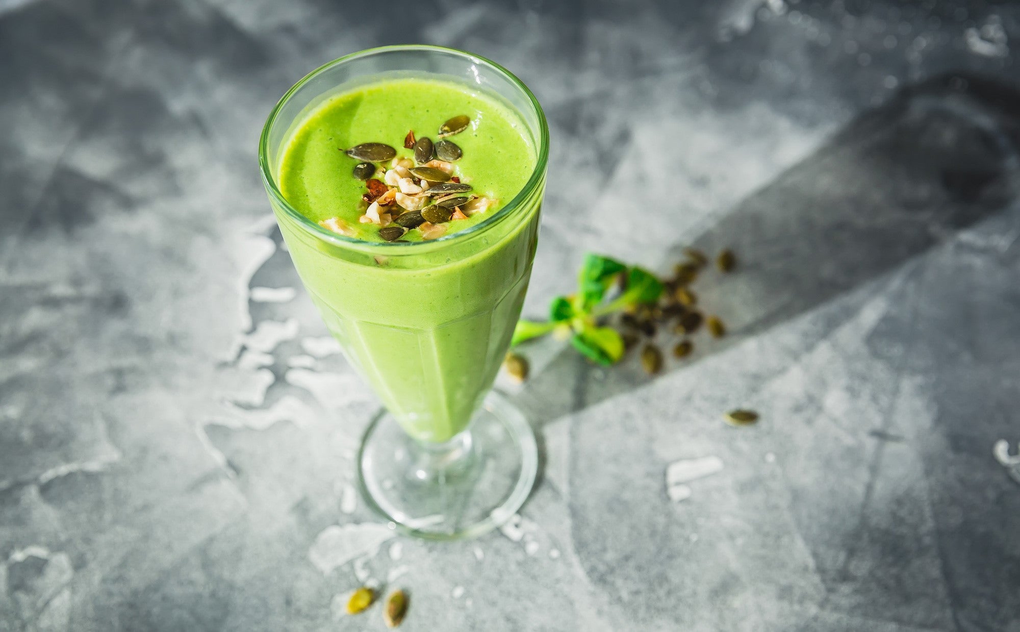 Spirulina Pumpkin Seed Smoothie with Cacao Nibs – Nutrex Hawaii